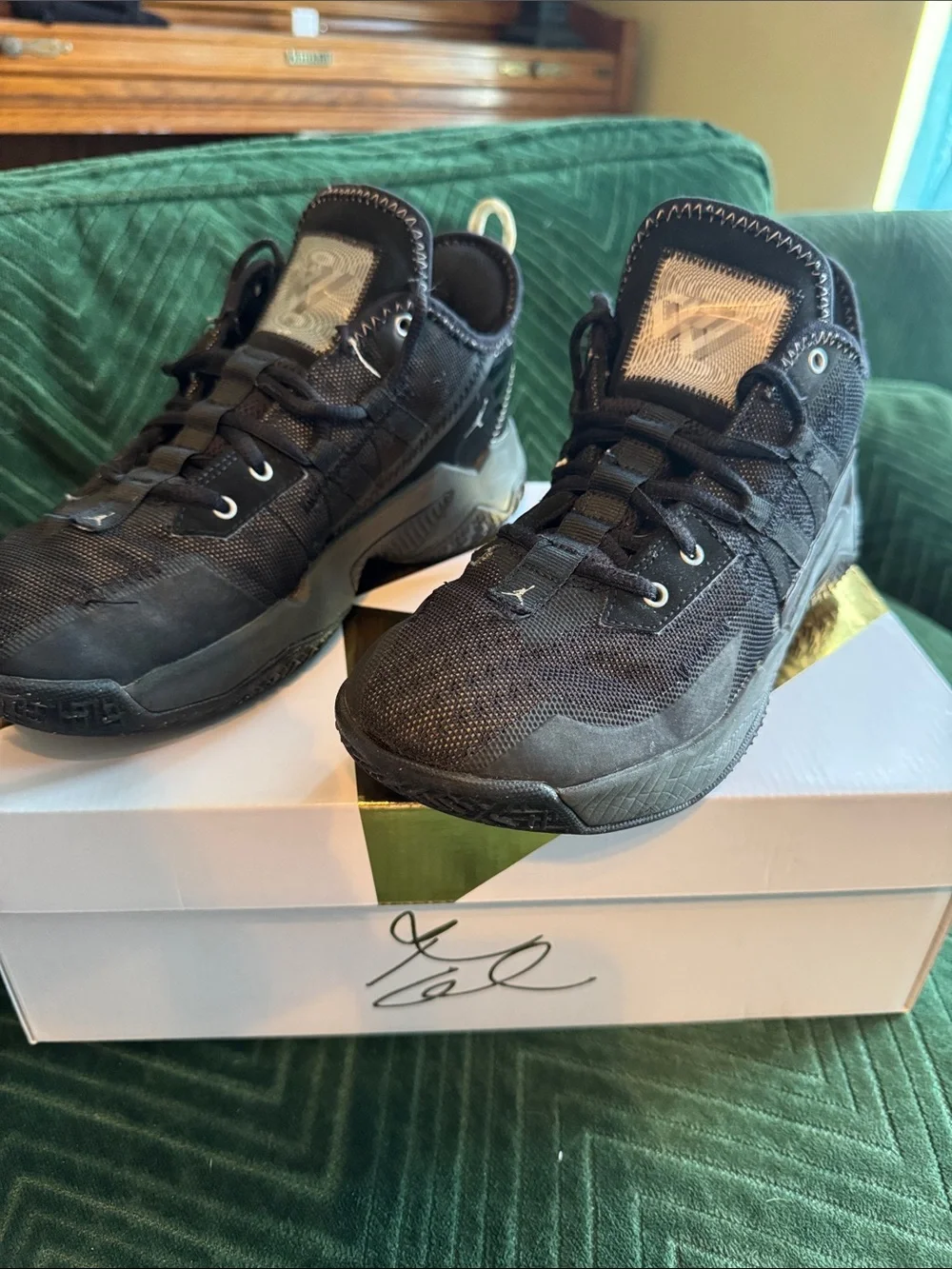 Jordan one -Take II basketball shoes with box RARE!